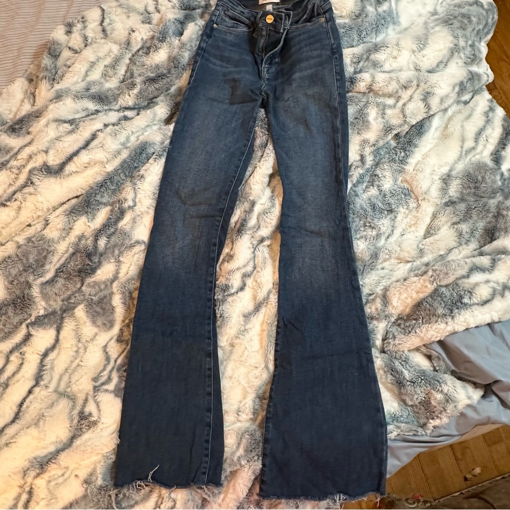 FRAME Flare Jeans